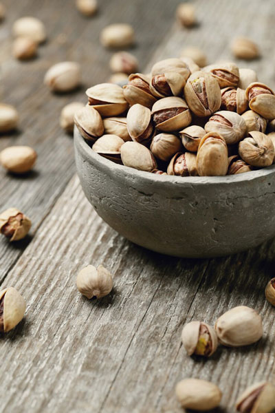 پسته خشک چه ویژگی هایی دارد