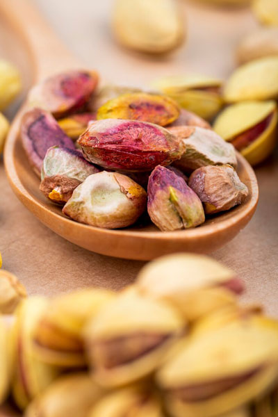 فرق پسته تازه و خشک چیست؟