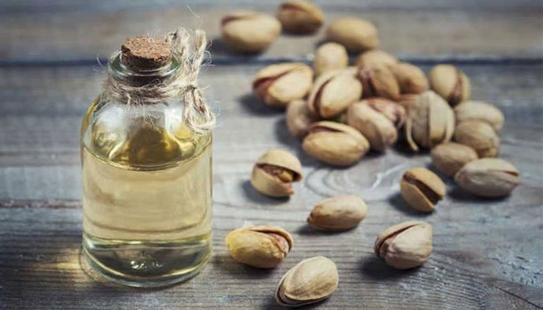 خواص روغن پسته برای سلامتی پوست و مو